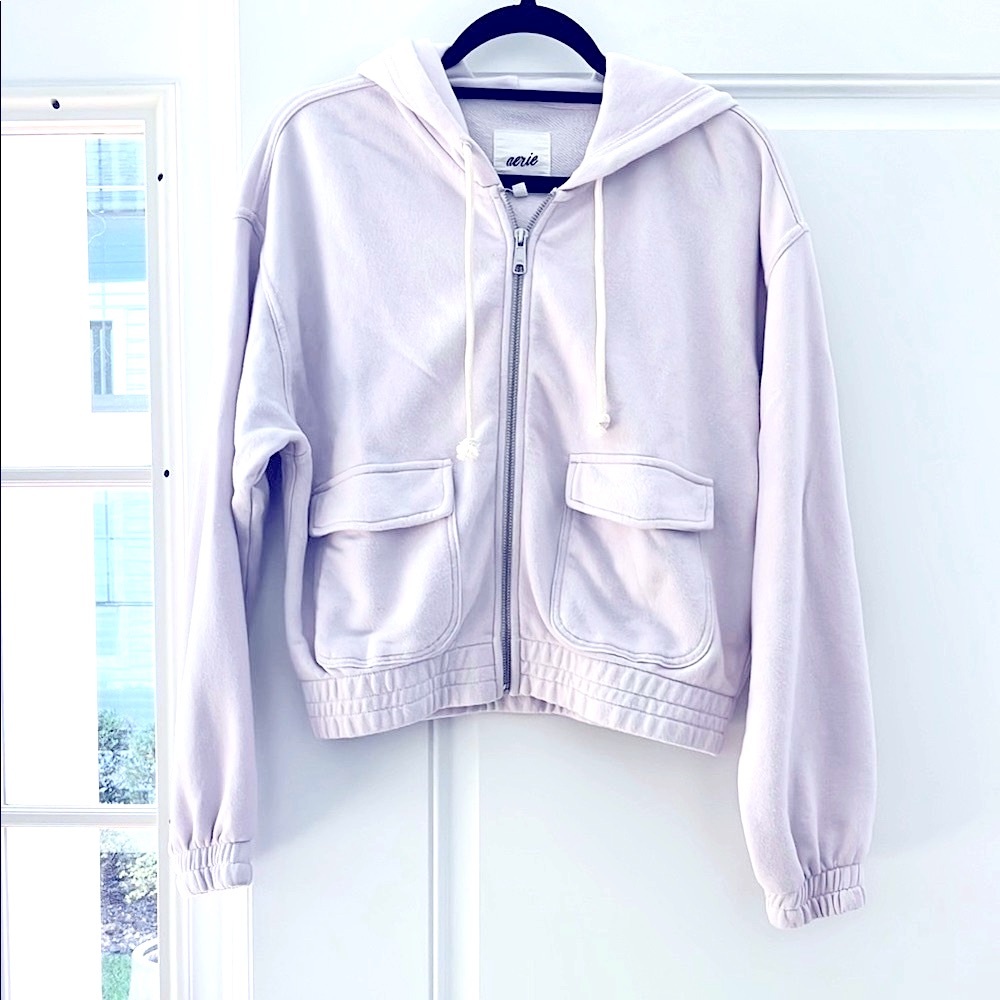 Aerie  Zip-Up Hoodie, nearly new !